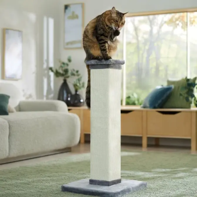 Frisco heavy-duty tall scratching post for large cats