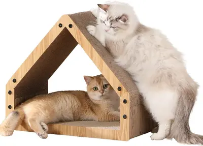 Triangular FUKUMARU cat scratcher house with sloped cardboard scratching surfaces and open resting area